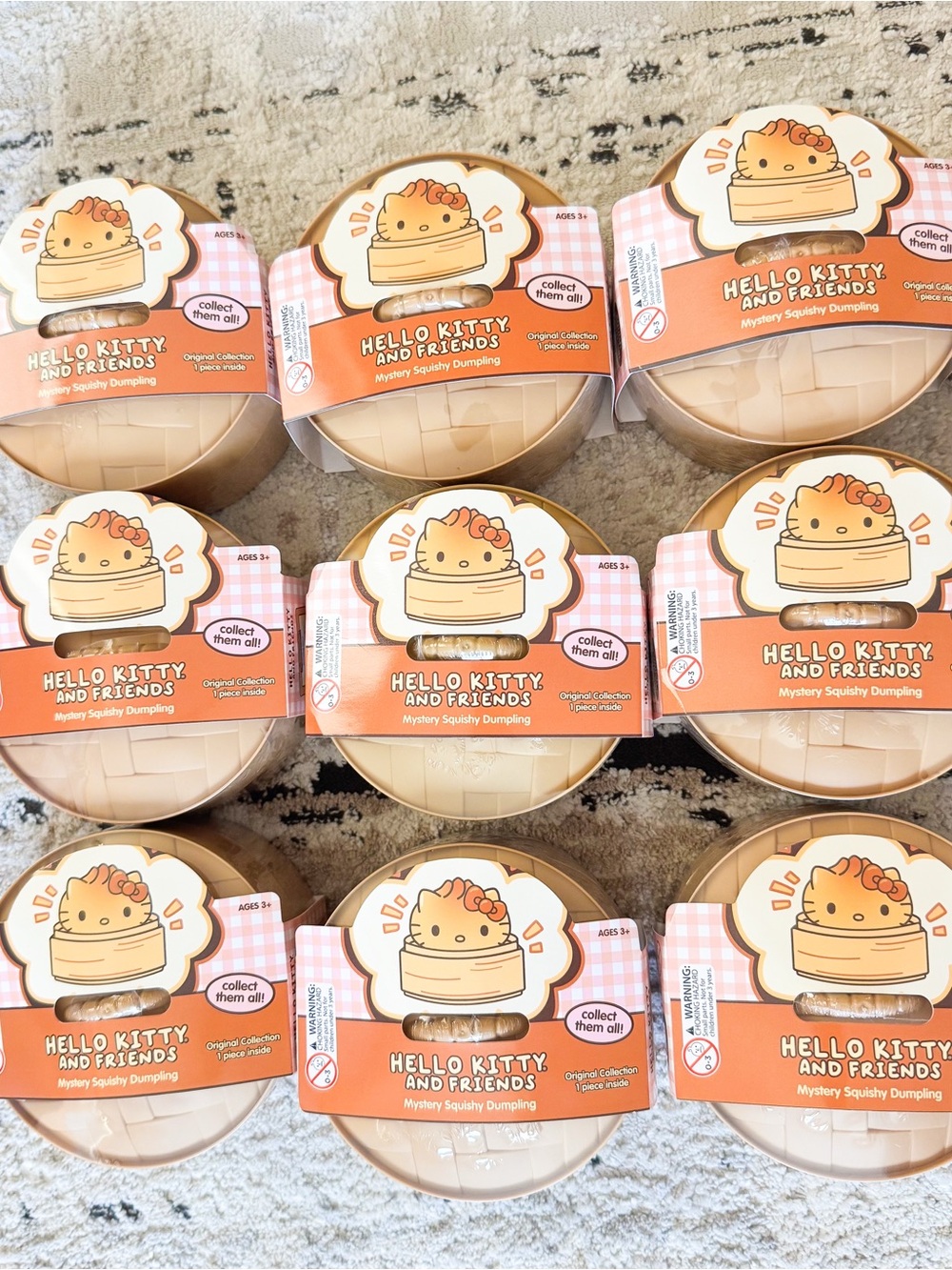 🎀 Hello Kitty Baked Bun Mystery Squishy Dumpling 🥖